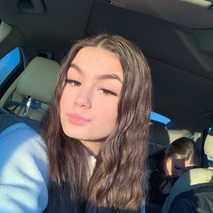 Meet your Posher, Isabella